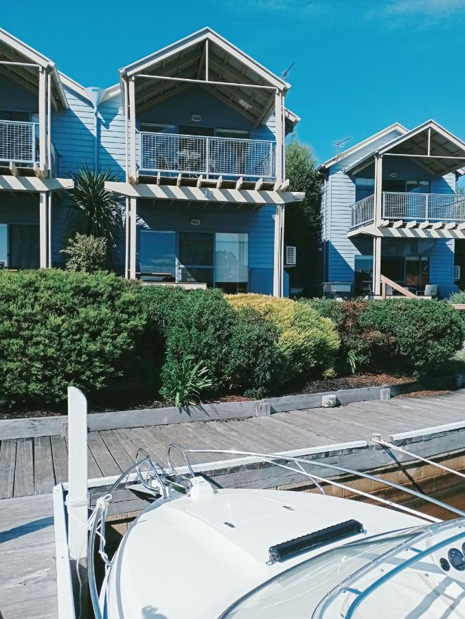 פיינסוויל The View - Captains Cove Waterfront Resort מראה חיצוני תמונה