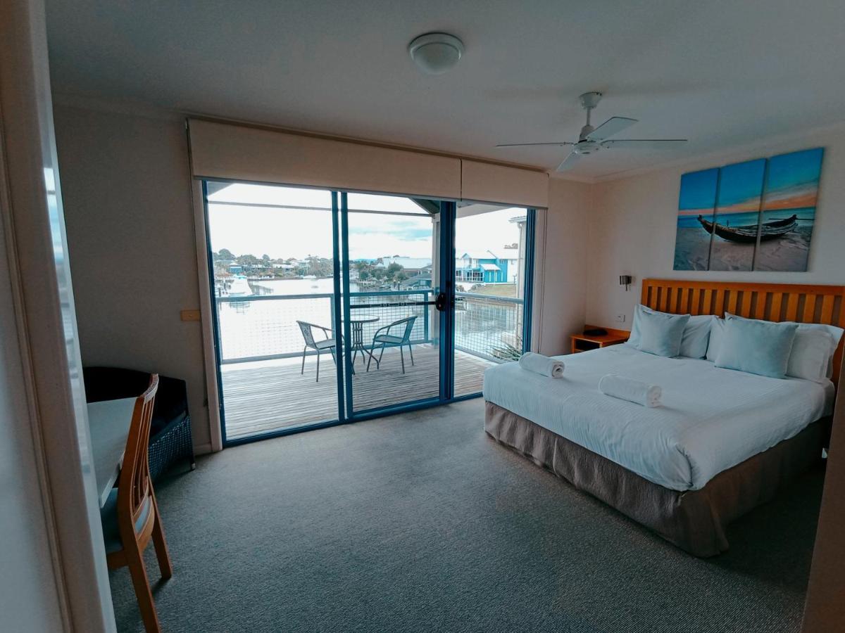 פיינסוויל The View - Captains Cove Waterfront Resort מראה חיצוני תמונה