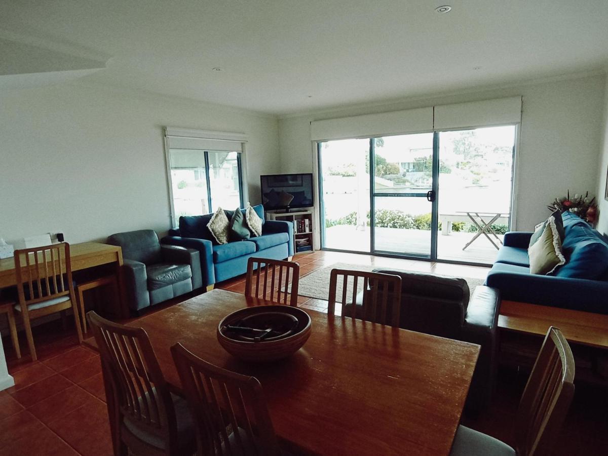 פיינסוויל The View - Captains Cove Waterfront Resort מראה חיצוני תמונה